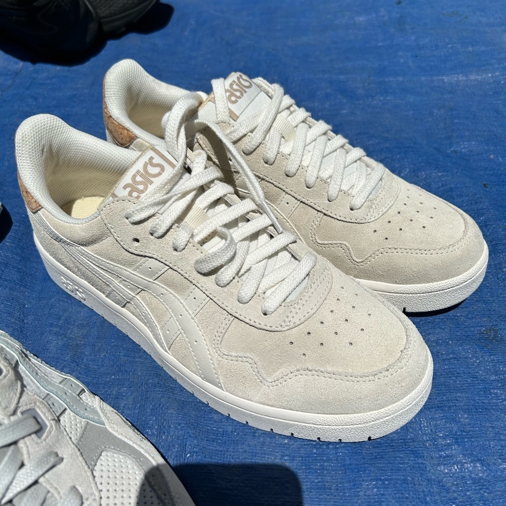 ASICS Tiger